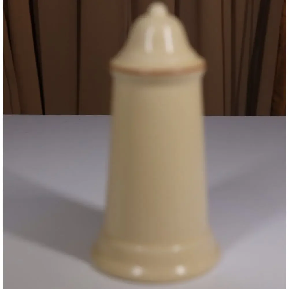 Pfaltzgraff Village Salt Pepper Shakers Vintage USA Cream Stoneware 6-25